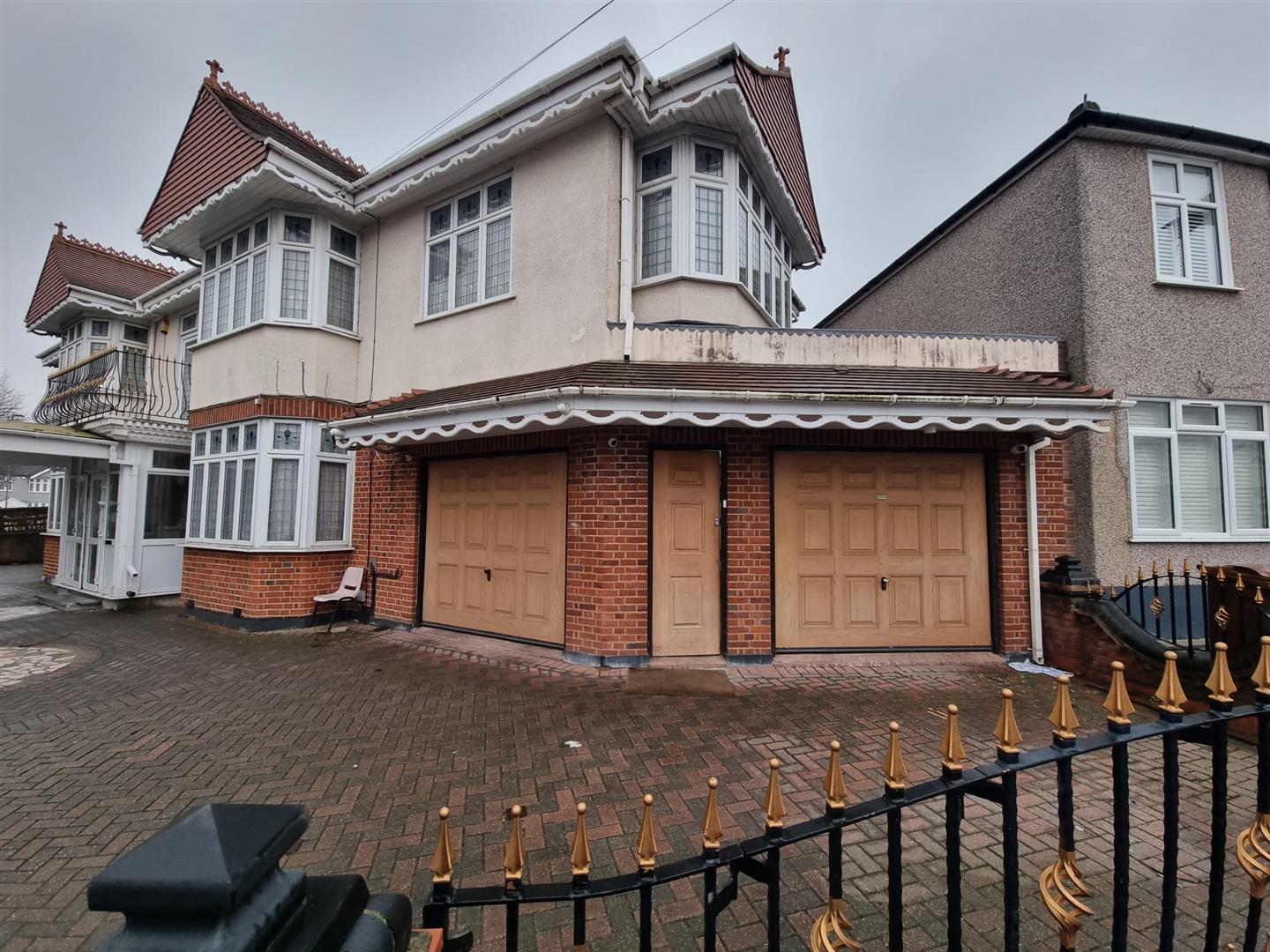 Stratton Drive Stratton Drive, Barking - Sandra Davidson
