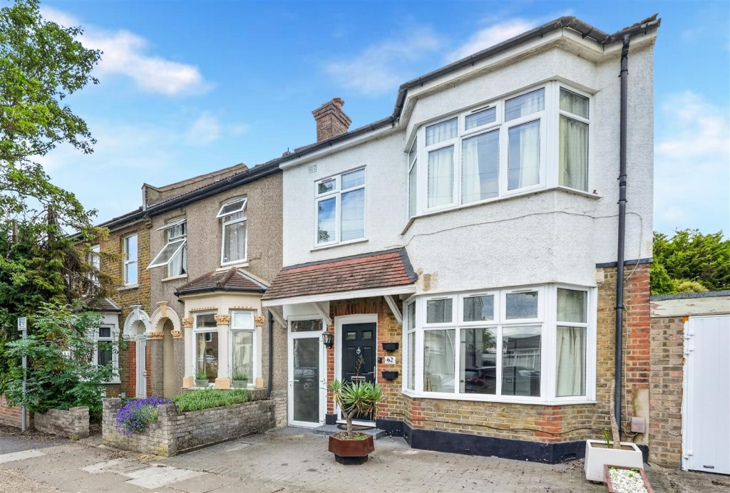 Saville Road, Romford
