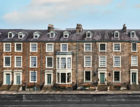 UK House Prices Fall By 0.1% in May
