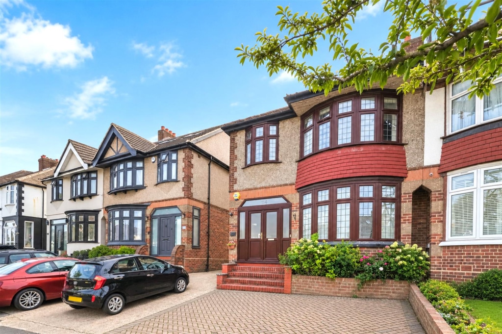 Herent Drive, Ilford